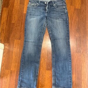 32R Ariat Women's Classic Blue Mid Rise Straight Leg Jeans